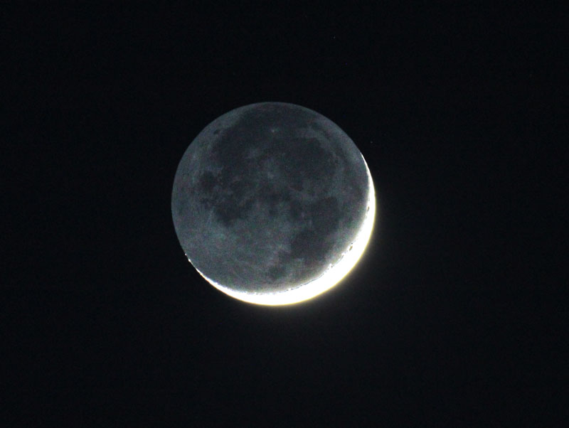 foto La Luna cinerea del 25 Aprile 2020